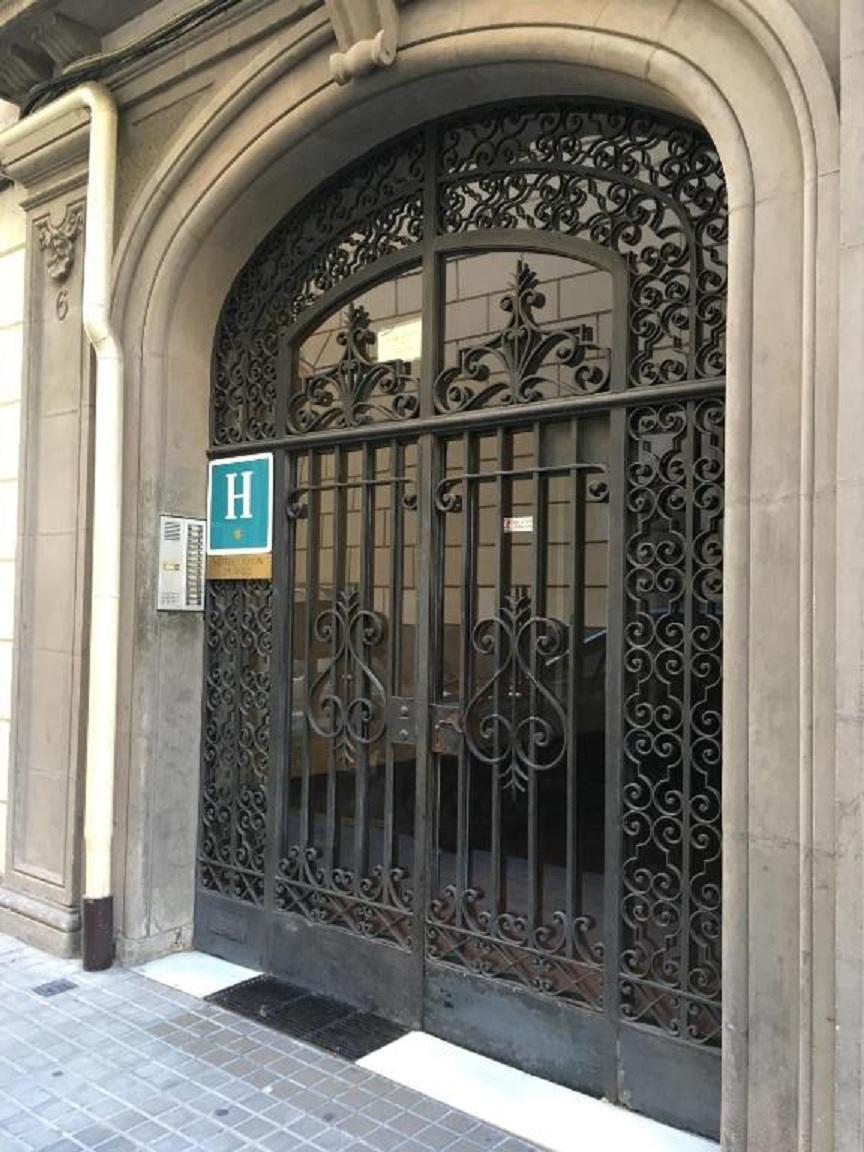 Hotel Lyon Barcelona Exterior foto